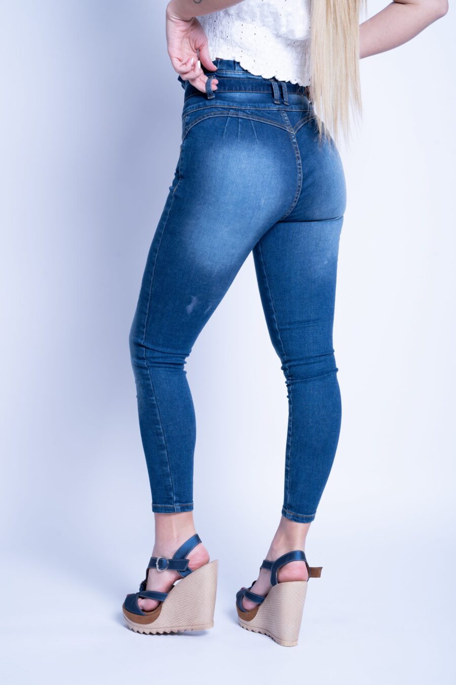 Jeans Levanta Cola